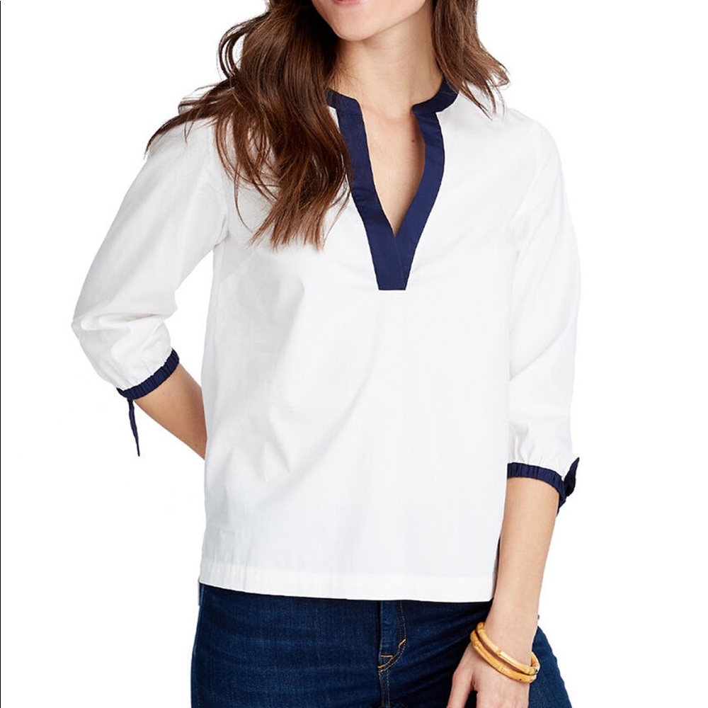 Vineyard Vines Whitecap & Navy Contrast-Trim Savannah Notch Neck Pullover Top